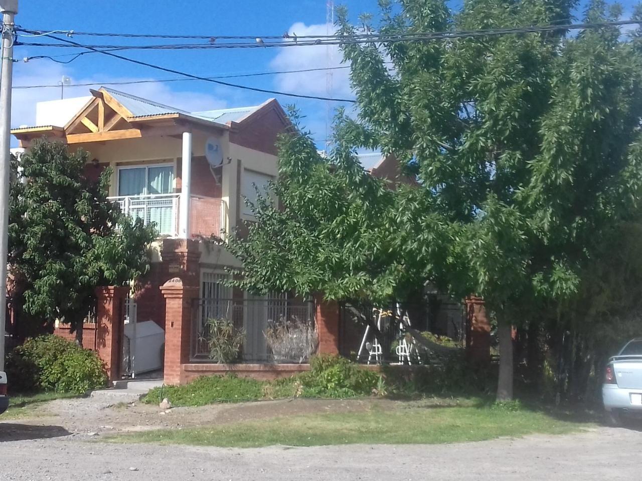 Casa De Franchesca Hostel Trelew Eksteriør bilde